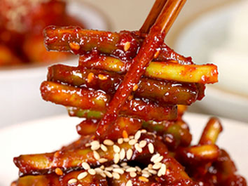 마늘쫑 양념 짱아치